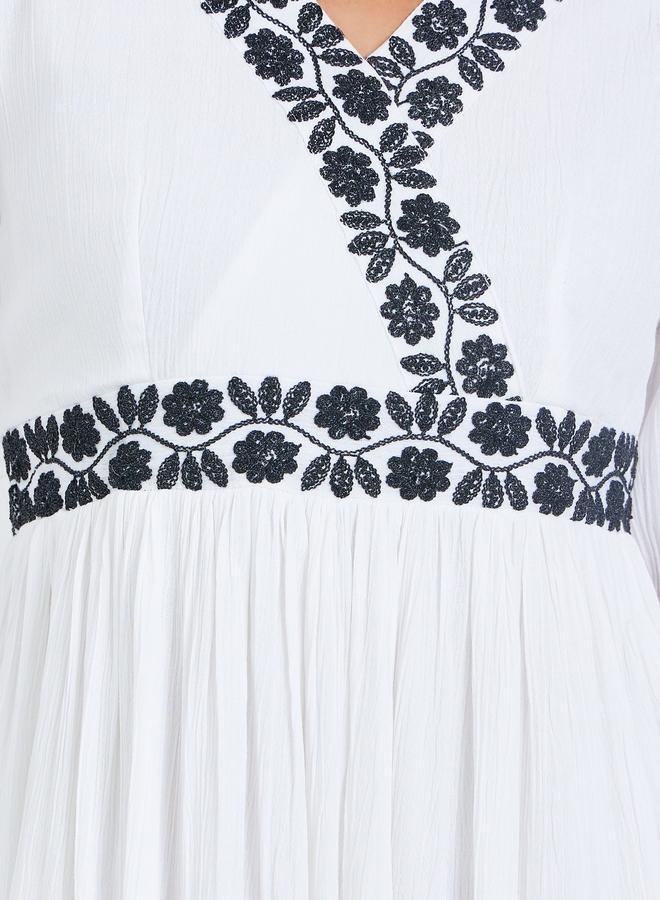 Styli Women White Embroidery Lace A-Line Midi Dress - Image 3